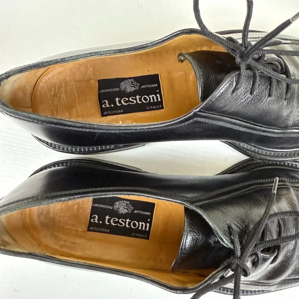 A Testoni Men's Lace Up Black Leather Oxfords